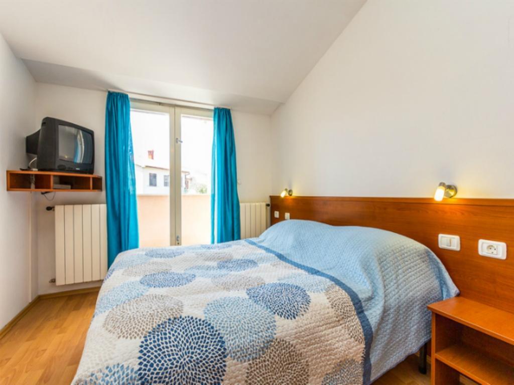 Apartment Mirjana Pula Kamer foto